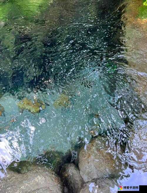 快穿：泉水潺潺流淌的奇妙世界之旅