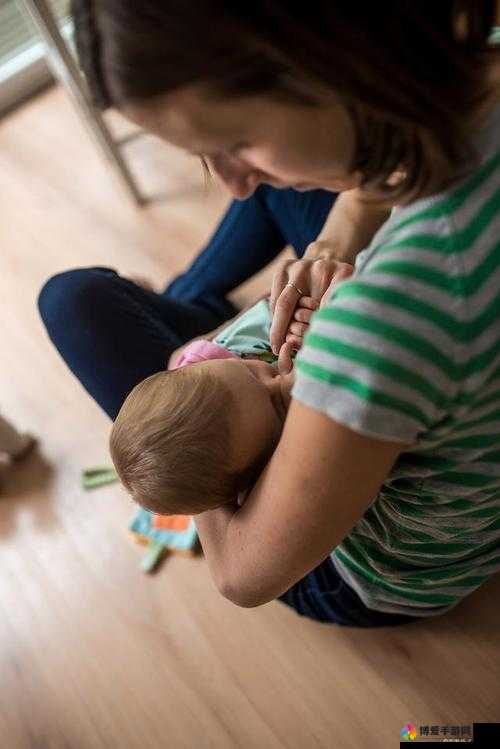 荡货喂奶 h：揭秘成年人世界的私密情感