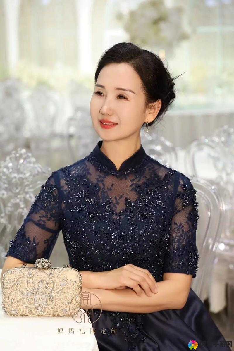 pansy 中老年妈妈：优雅与智慧的绽放