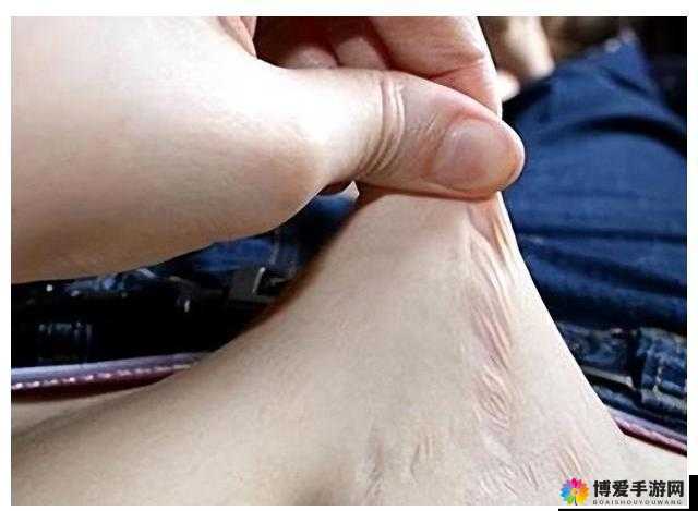 哺乳期的尴尬：两个奶被揉得又硬又翘下面流水
