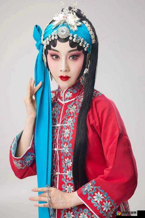 桂花婶是九曲十八弯:她的故事充满了传奇色彩和曲折经历