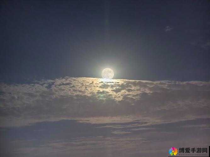 刚入睡时感觉巨大物体在动且梦境似真似幻