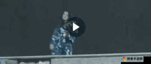 军训大白兔蹦出来后突然火爆引发热议