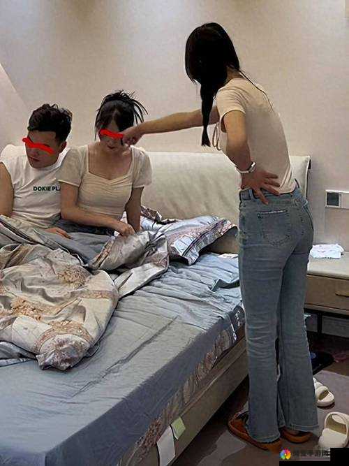 甜美姐姐～居然在朋友家干了这种事：让人意想不到的惊人之举