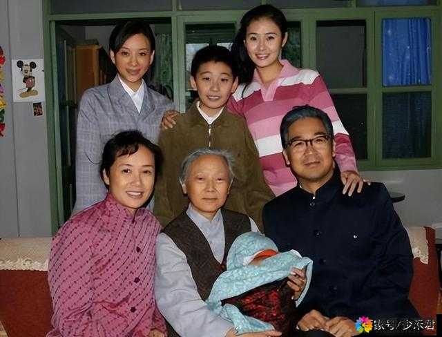 适合夫妻两个人看的电视剧推荐：父母爱情金婚甄嬛传等