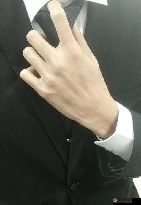 男人的手伸到口袋里有什么好处：能随时找到需要的物品