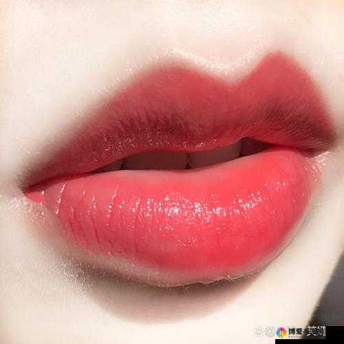 YSL 水蜜桃口红色 60101：打造迷人妆容必备
