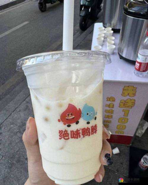 草莓丝瓜芭乐鸭脖奶茶发型的奇妙混搭新体验