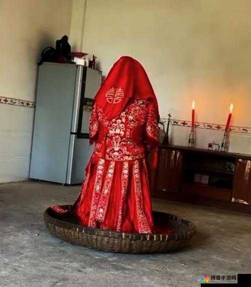 新娘小敏的淫乱婚礼：禁忌与疯狂的极致体验