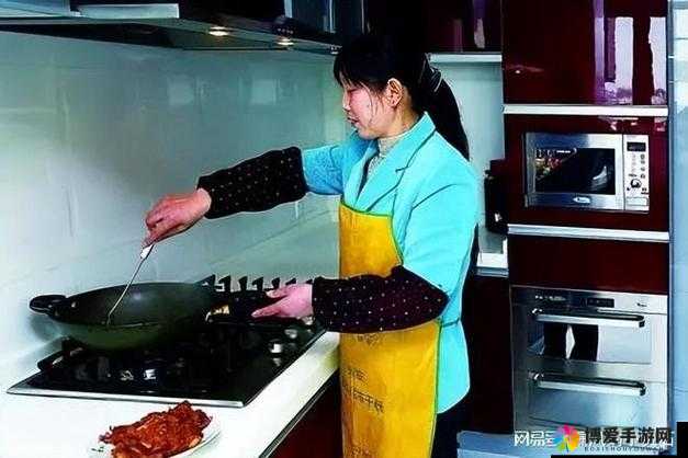 日韩成年人荡妇的私密生活大揭秘：她们的真实故事和不为人知的一面