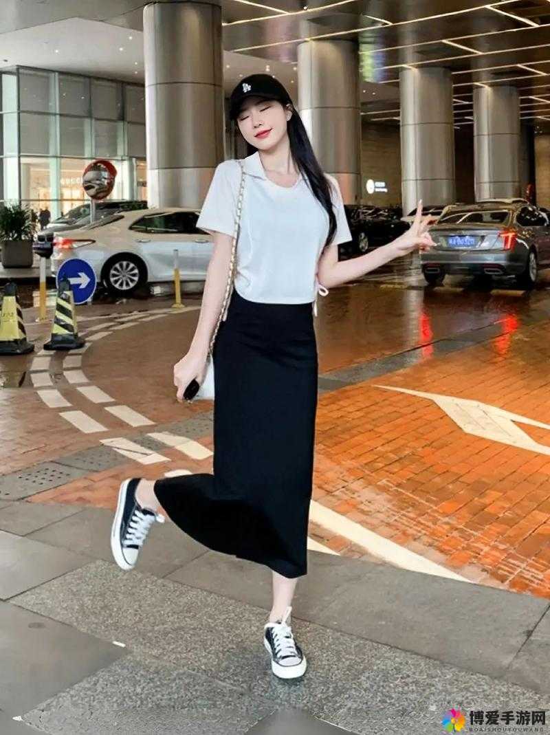 瑶瑶开襟开叉裙鞋子选择：多种风格搭配指南