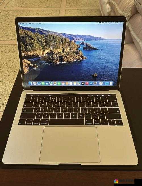 1819 岁的 macbook pro：时间的见证者与创造者