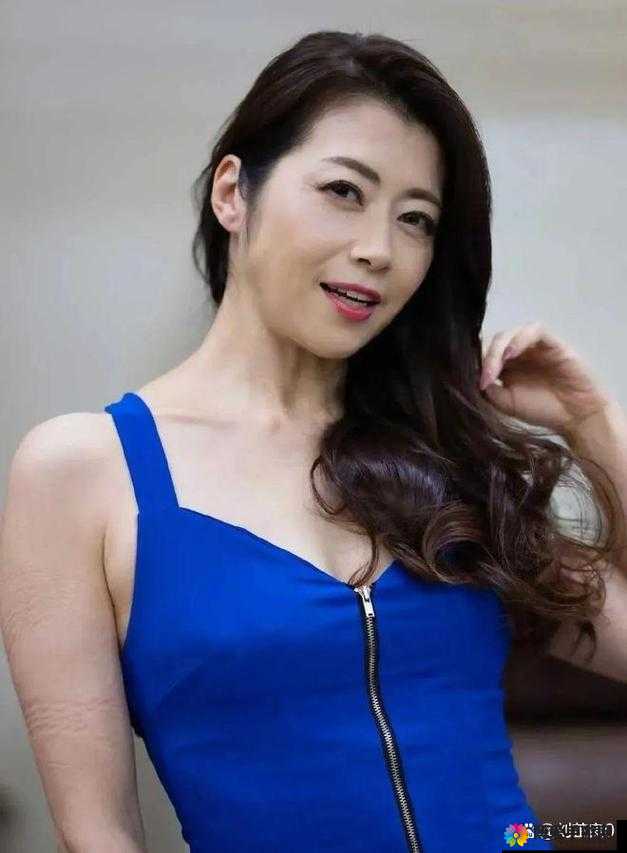 老熟女 XXX 偷：一场令人玩味的隐秘行径