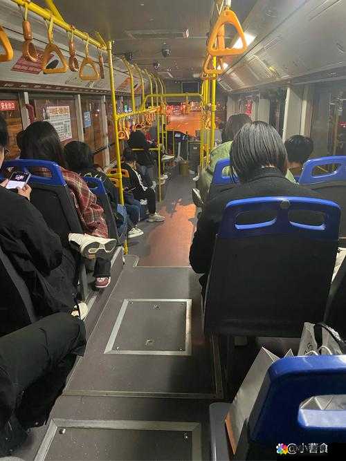 地铁上因高 c 致走不了路引发的尴尬状况