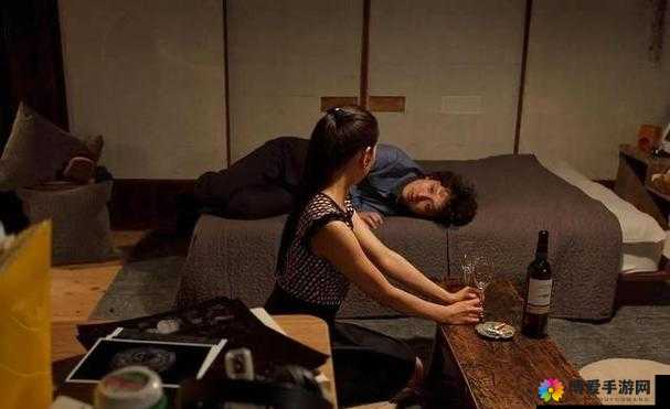 义姐诱惑：一场充满禁忌与诱惑的情感纠葛
