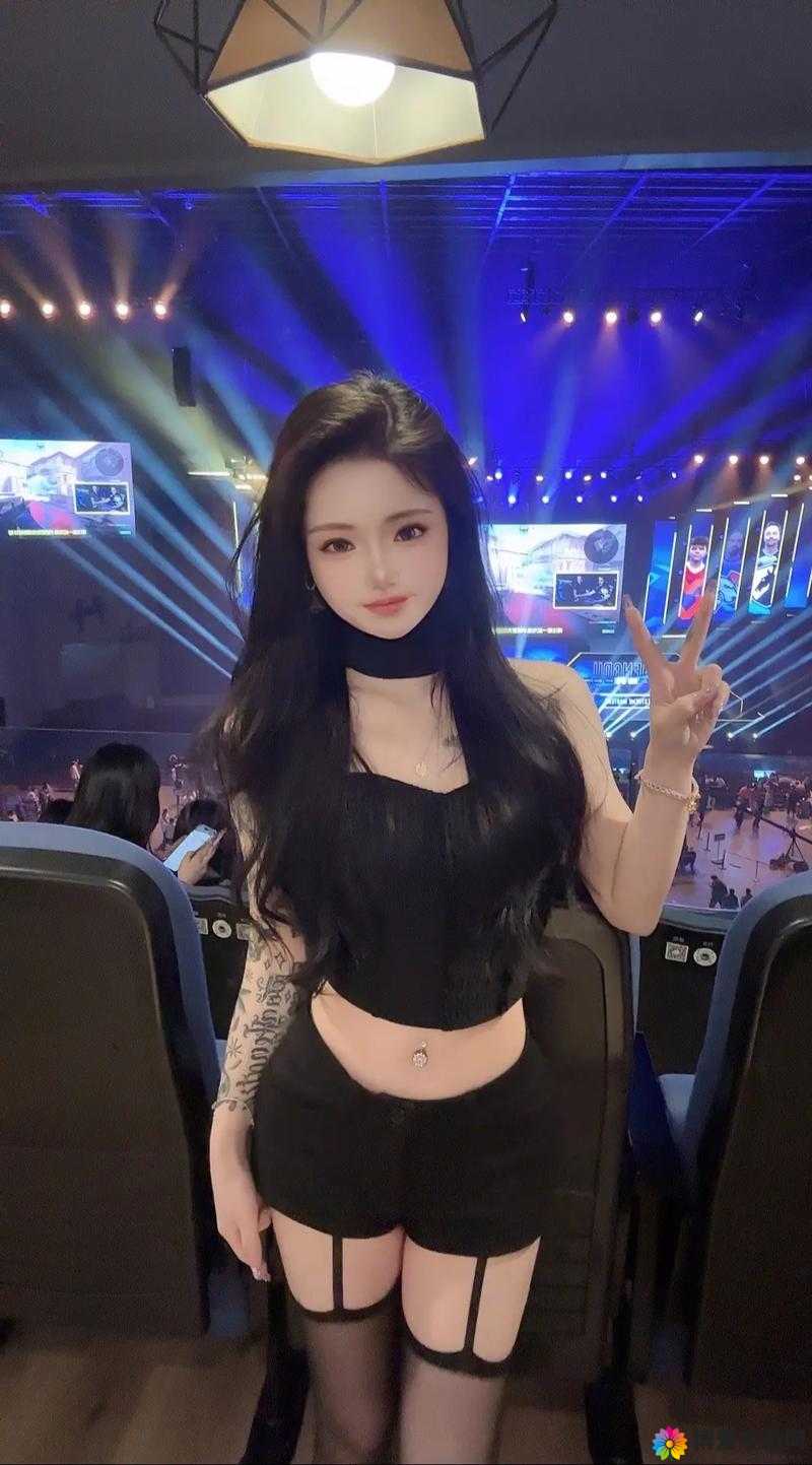 小花妹妹 CSGO 直播具体在哪看：详细揭秘