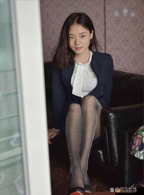 丝袜诱惑:zzzjjj 主播的水润世界