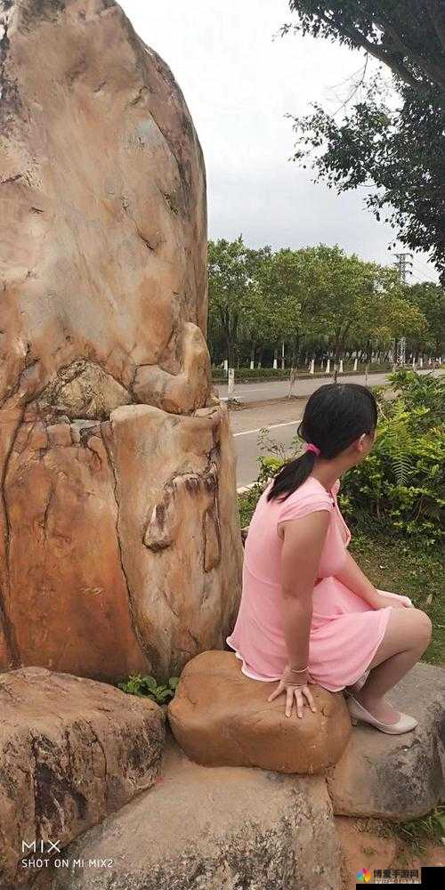 97 碰碰人妻无码潮喷:夫妻私密生活大揭秘