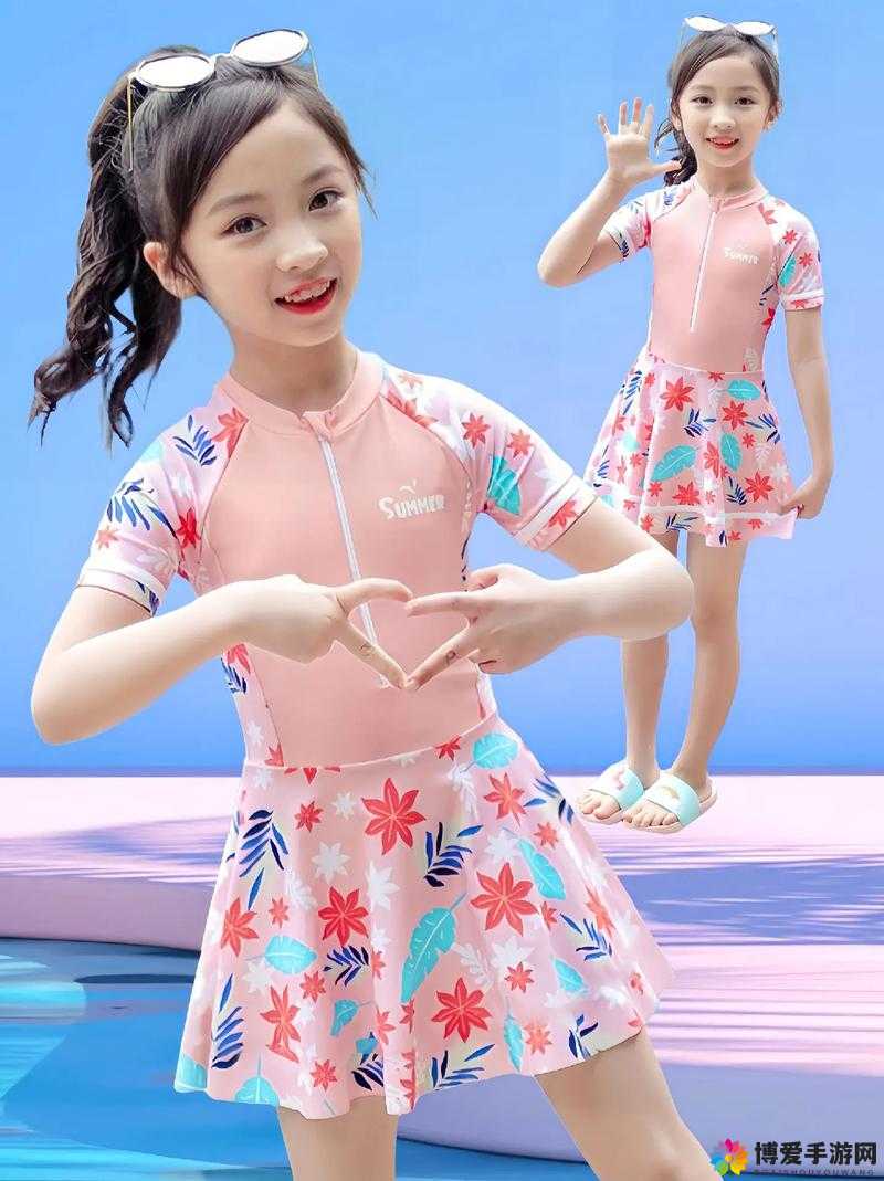 初一女生游泳是否可以只穿泳裤：探讨其合理性与规范性