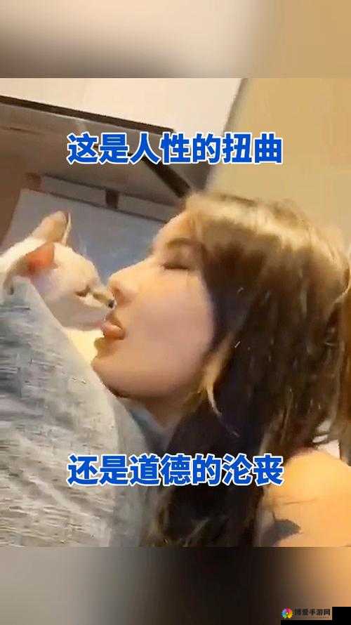 王后被藩王和神犬宠幸,究竟是人性的扭曲还是道德的沦丧
