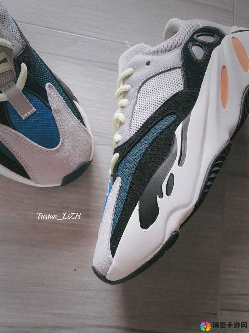 YEEZY700 潮流运动鞋的独特魅力与时尚风格展现
