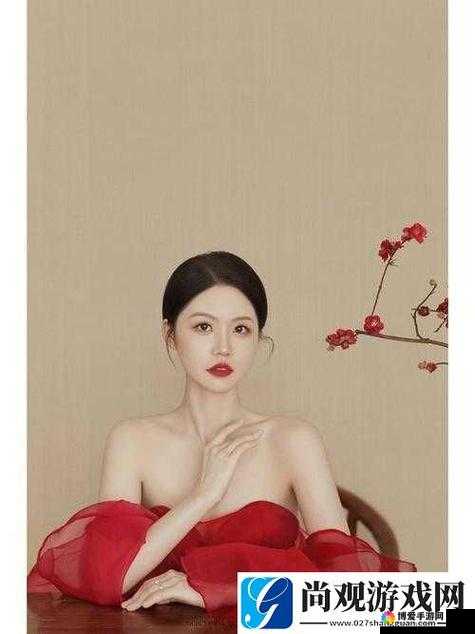 让婀娜少女羞岁月，无忧愁云裳绽放青春光彩