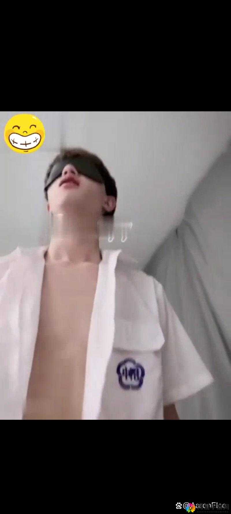 小奶狗腹肌体育生天台放烟花浪漫邂逅别样风情