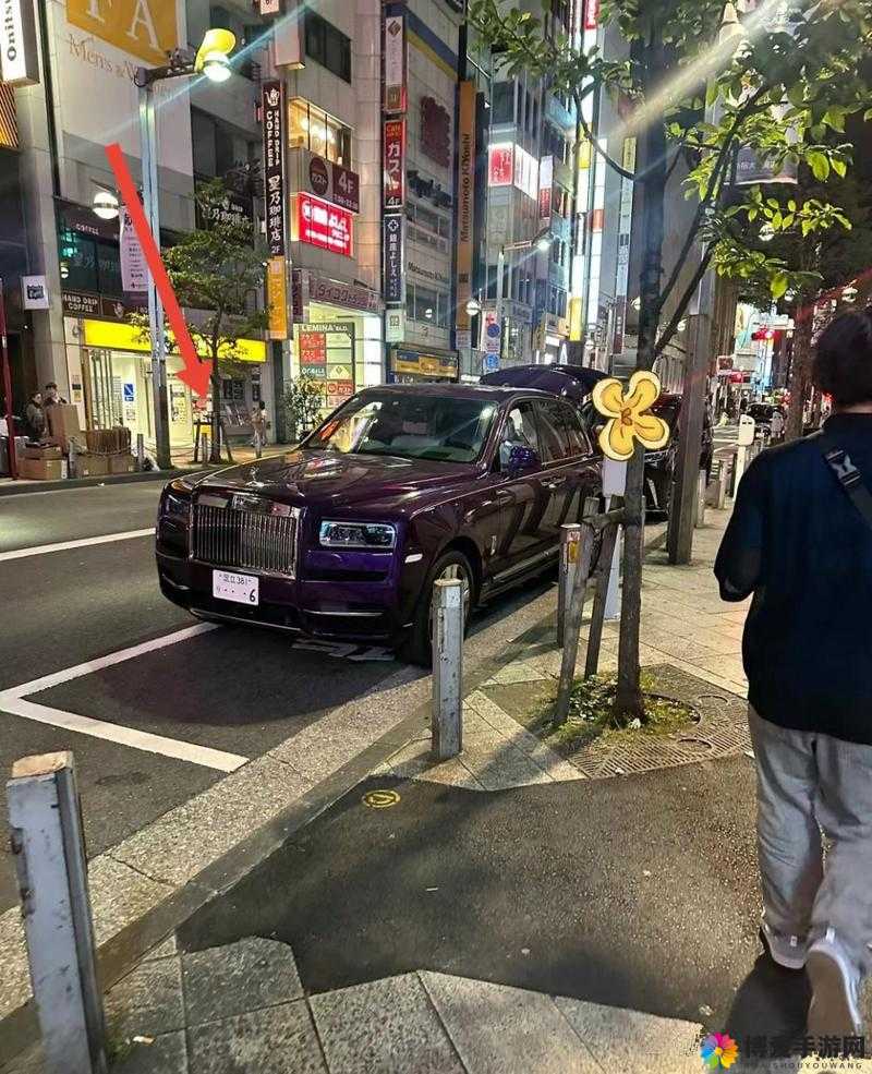 深夜,在这辆车里,他们将何去何从