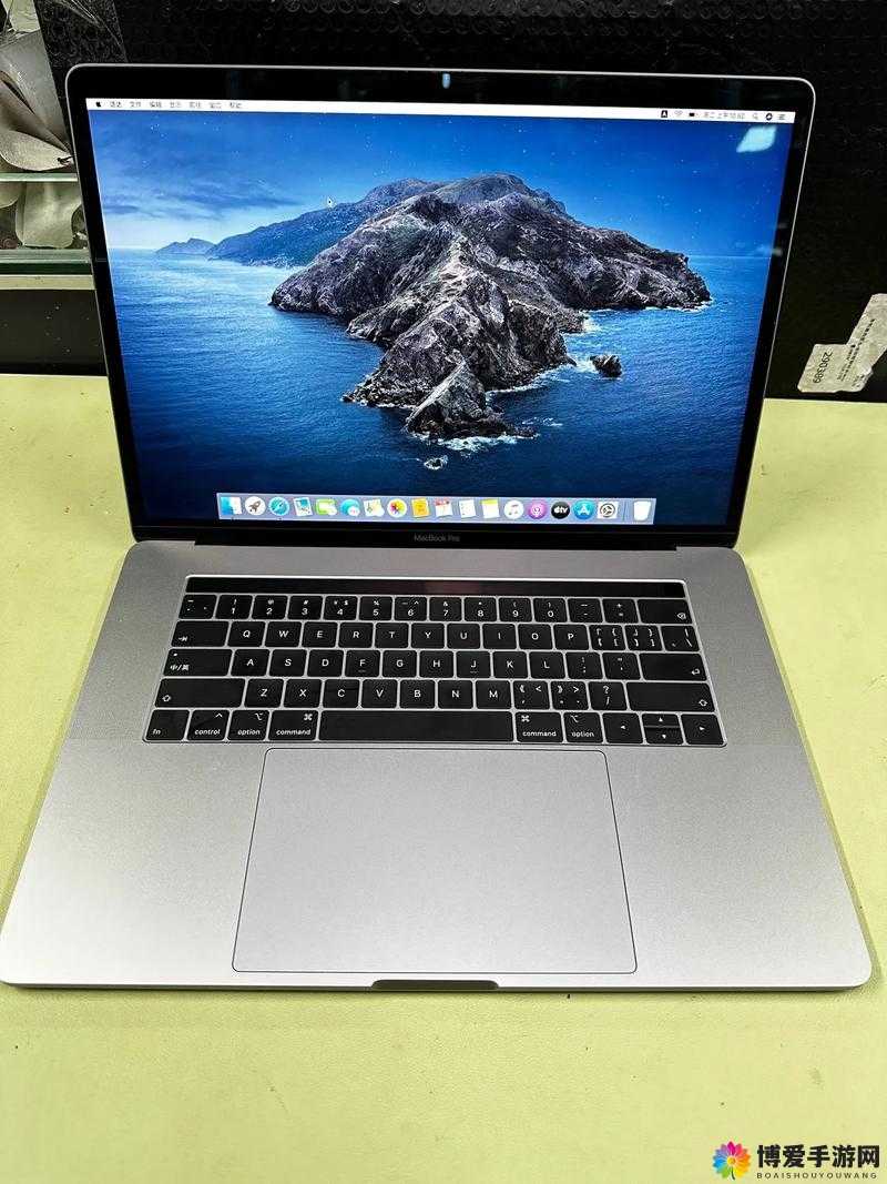 18 岁 macbookpro 免费：十八岁拥有苹果笔记本电脑不是梦