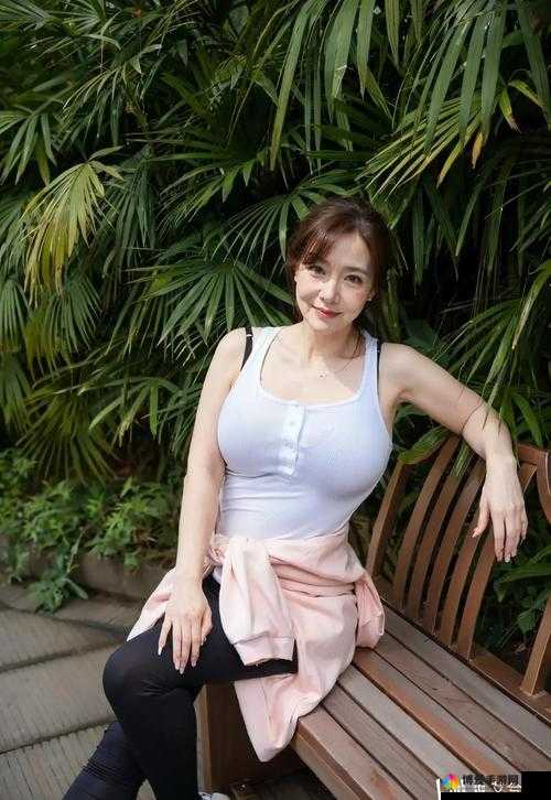 亚洲熟妇久久精品 BBWBBw:探索成熟女性的魅力与风情