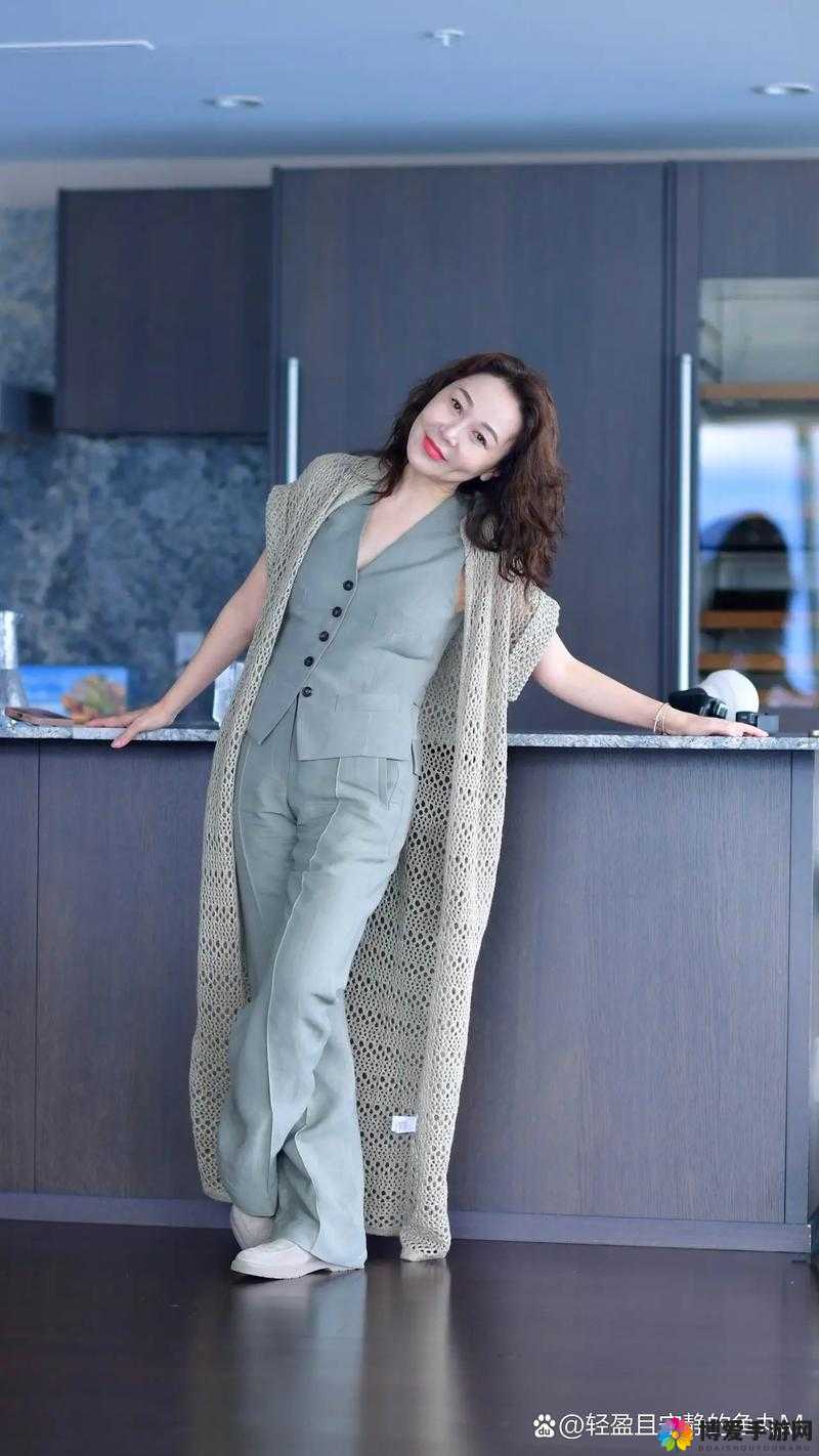 我的姨母很漂亮——一位迷人的女性形象
