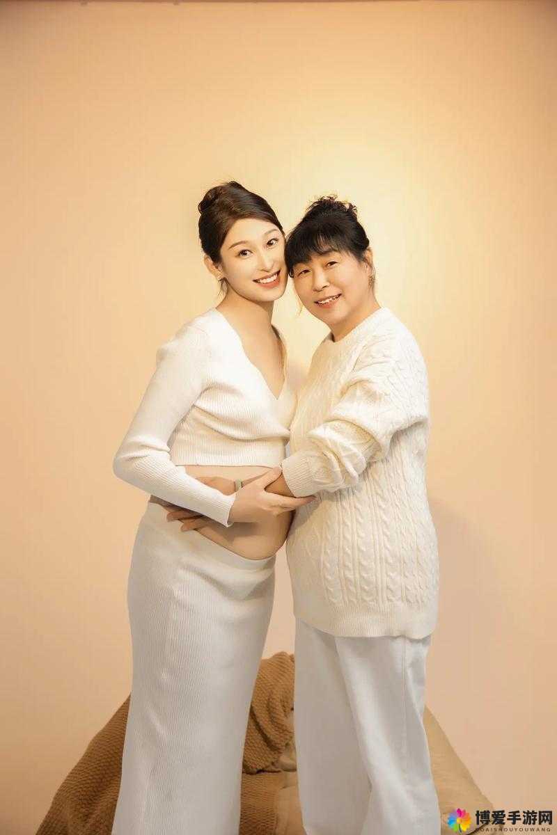 两个妈妈陪孩子高考怀孕：特殊时期的母爱与期待