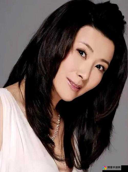 陪读妈妈王静的母爱温暖孩子心灵：无私付出铸就成长坦途