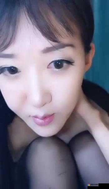 九一佛爷淫妻作乐：道德与欲望的挣扎