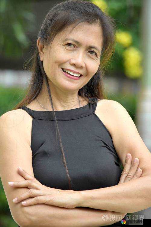 婷州老妇××××老妇美：展现独特魅力与风采的传奇老妇