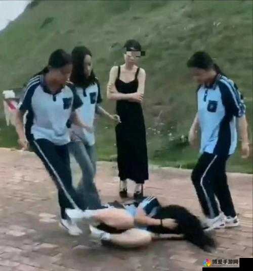 初中生竟公然进行打手冲比赛视频曝光引热议