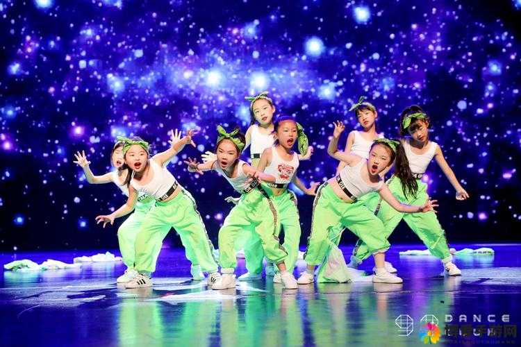 幼儿 Hiphop 仙踪林:萌娃舞动嘻哈新风采