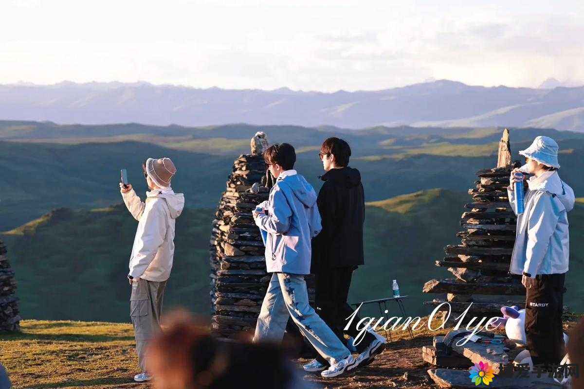 两个男生一个女生出去旅游:一场充满未知与惊喜的奇妙旅程