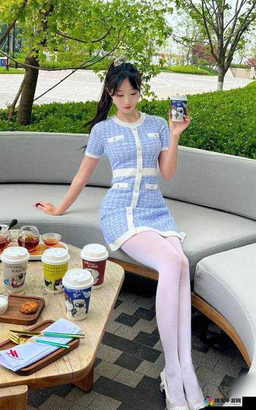 白丝啪啪：一场丝袜与激情的交织