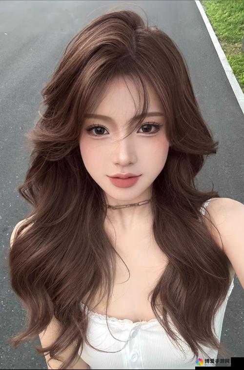 YSL 蜜桃棕调色让你的妆容更显精致迷人魅力无限