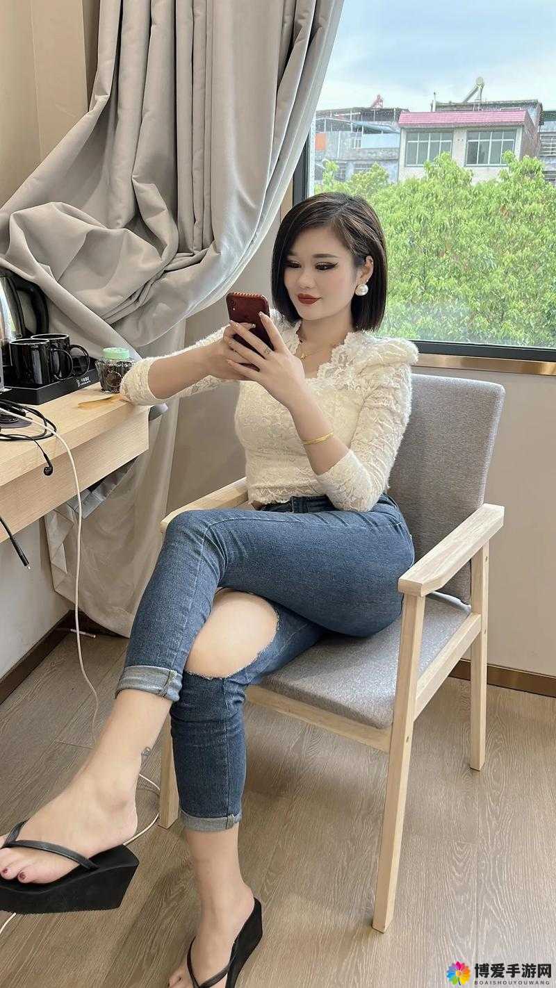 探索性少妇BBw张开的真实故事：揭秘她们的生活与挑战，了解她们的内心世界与独特魅力