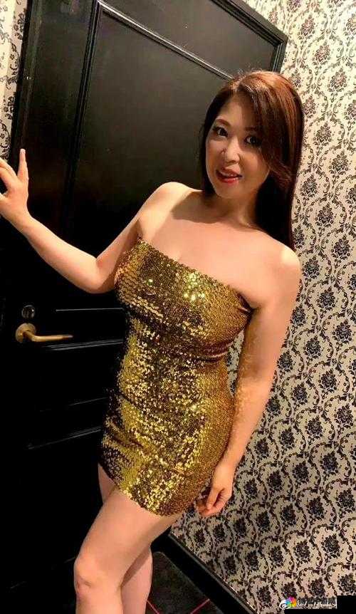 日本熟妇 XxX50 的魅力之谜：探寻她的风情与韵味