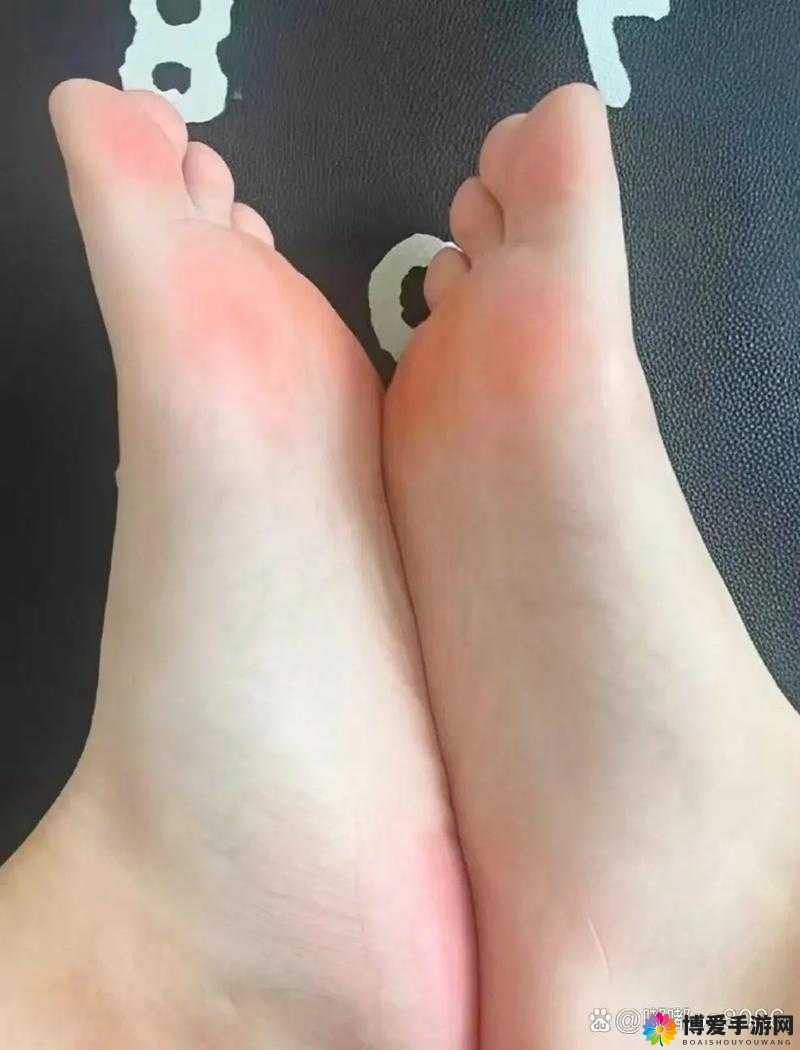 小脚丫玉足脚交：探索未知的私密世界