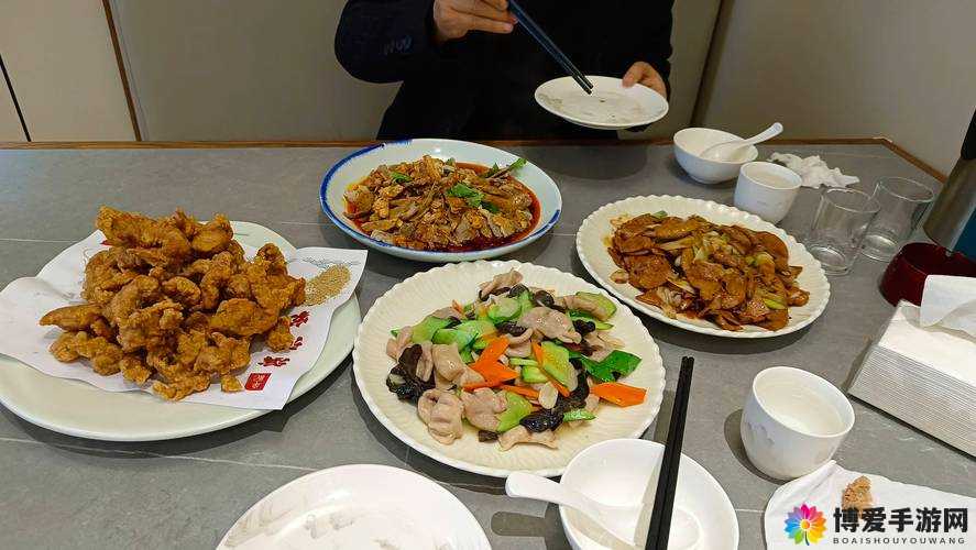 部长来我家吃饭：第 4 集，美食与尴尬的交织