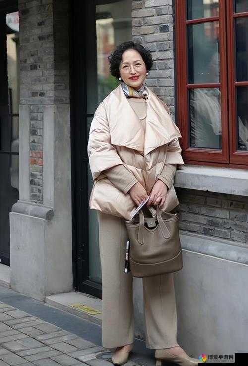 暴躁老阿姨图为何引发全网关注？探寻其背后的独特魅力与热点