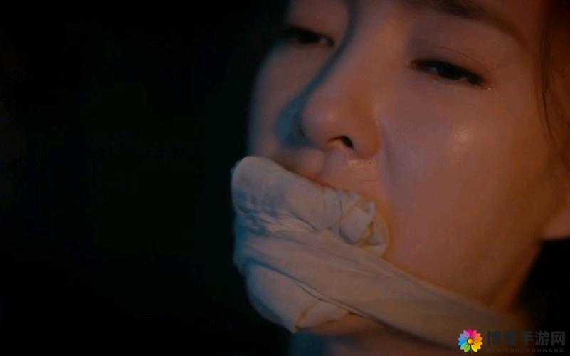 胶带封住嘴巴鼻子，这是怎么回事？为何会出现如此惊悚场景？