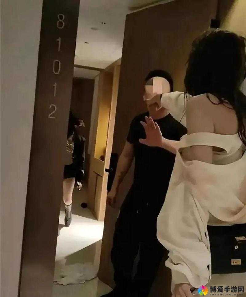 美女警花与神秘男子的私密视频泄露，事件真相究竟如何？
