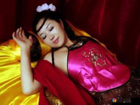 男生女生为何一起愁愁愁？探秘背后原因的精彩视频素材大揭秘